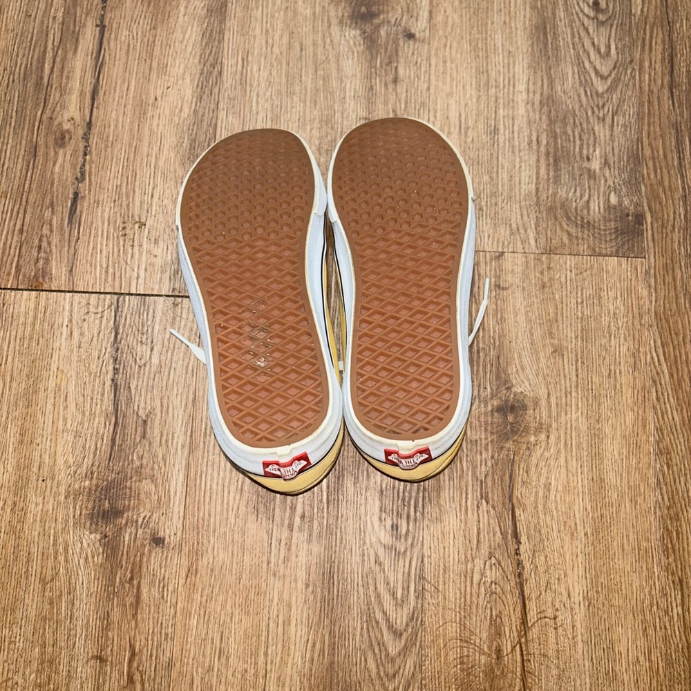 Yellow Vans - Picture 4 of 5